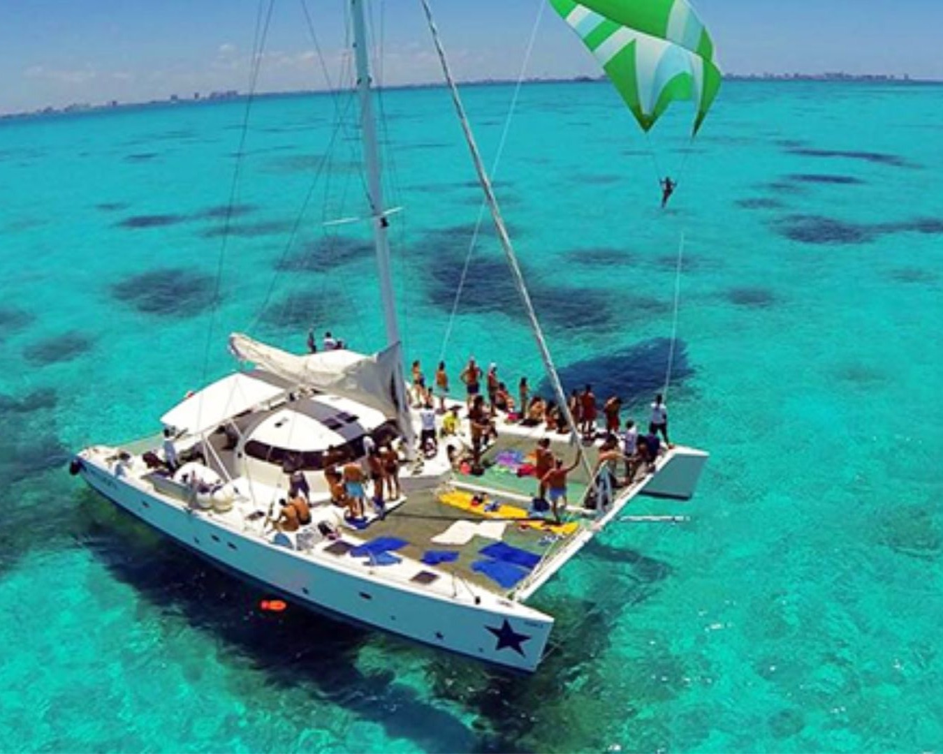 Tour en Catamarán en Isla Mujeres