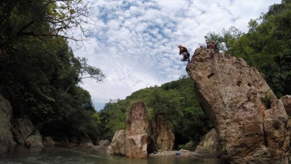Cañonismo en Tenamache, Nay